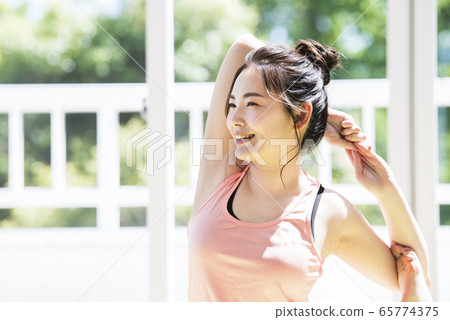 Yoga pigeon pose home training Yoga pigeon pose home training 65774375
