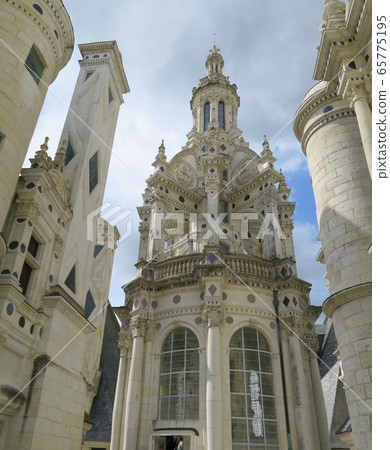 Chambord castle in the Loire region Chambord castle in the Loire region 65775195