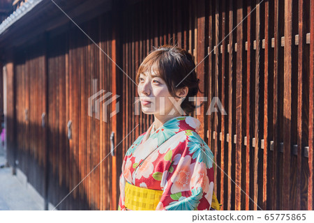 和服女肖像 和服女肖像 65775865