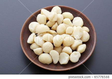 Macadamia Nut Macadamia Nut 65776588