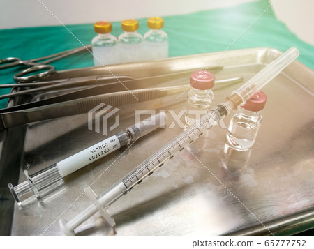 Equipment medical instruments - Syringe injection 65777752