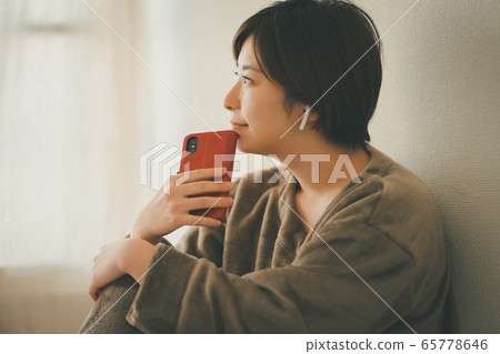 女生 女孩 女性 65778646