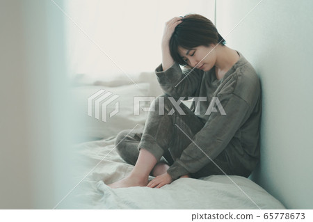 female, lady, woman 65778673