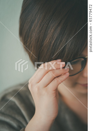 glass, female, females 65779472