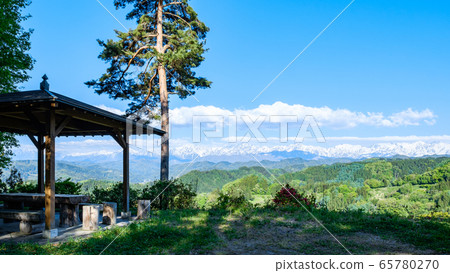 View of the Northern Alps from Narai Sion Park (Spring) 65780270
