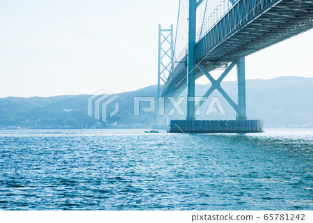 Akashi Kaikyo Bridge Akashi Kaikyo Bridge 65781242