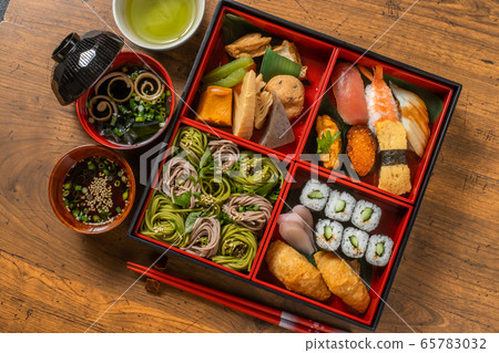 新制的蕎麥麵新制的生蕎麥麵日本食品 65783032