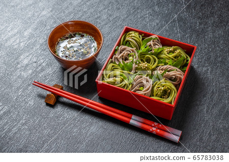 Newly made soba Newly made raw soba Japanese foods Newly made soba Newly made raw soba Japanese foods 65783038