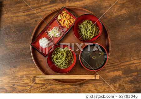 新制的蕎麥麵新制的生蕎麥麵日本食品 新制的蕎麥麵新制的生蕎麥麵日本食品 65783046