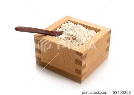 Malted rice  65790299