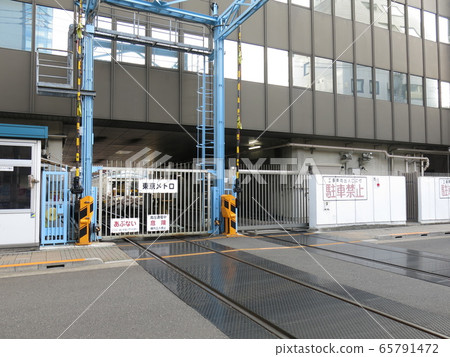 Tokyo Metro Ginza Line Crossing In Front Of Stock Photo
