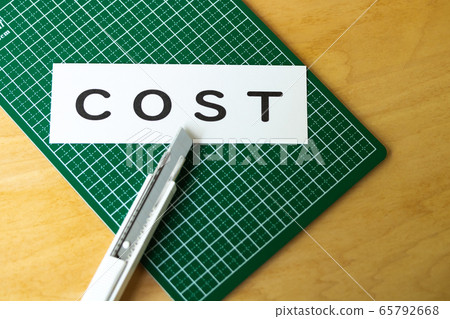 降低成本的形象 降低成本的形象 65792668