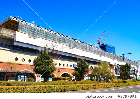 Landscape in front of Gifu station in Gifu city Landscape in front of Gifu station in Gifu city 65797991