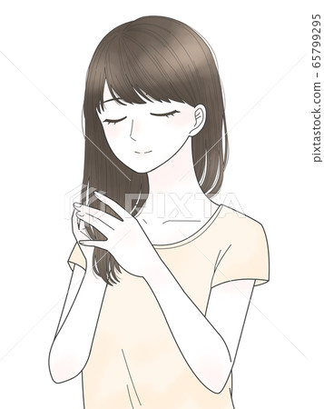 女人在做頭髮護理 女人在做頭髮護理 65799295