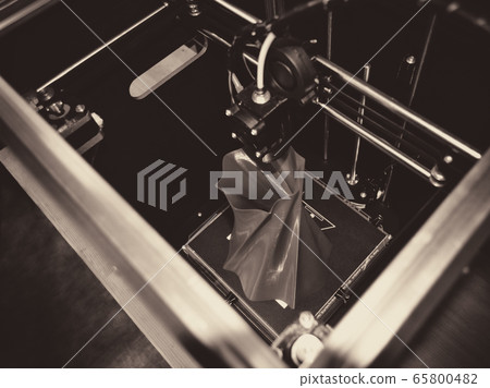Automatic three dimensional 3d printer performs plastic. Automatic three dimensional 3d printer performs plastic. 65800482
