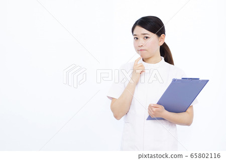 30多歲的女護士 65802116