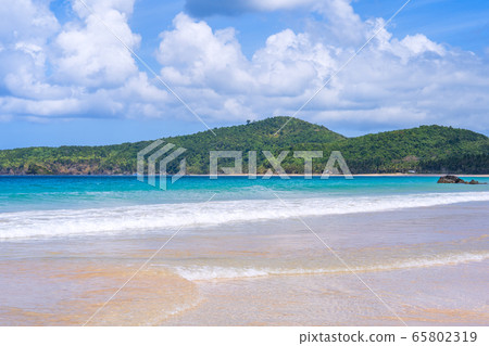 海灘海假期海灘波假期天際線假期海灘 海灘海假期海灘波假期天際線假期海灘 65802319