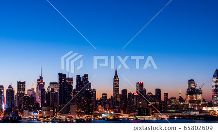 紐約曼哈頓的黎明全景 紐約曼哈頓的黎明全景 65802609