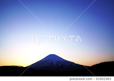 Mt. Yotei at dusk "Kimobetsu-cho" 65802963