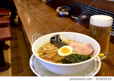 Town Chinese soy sauce ramen and draft beer Town Chinese soy sauce ramen and draft beer 65803019