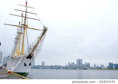 Chile Navy sailing ship Esmeralda 65805543