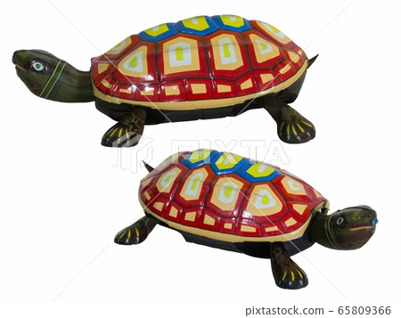 Vintage tin toys turtle, two turtles tin toys / Isolated white Vintage tin toys turtle, two turtles tin toys / Isolated white 65809366
