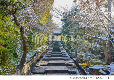 Kyoto's kitchen slope at Kodaiji Temple 65809818