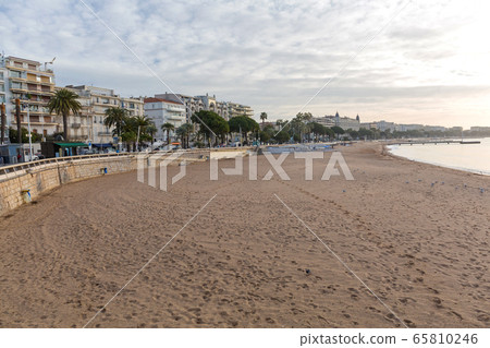 Winter Beach Cannes Winter Beach Cannes 65810246