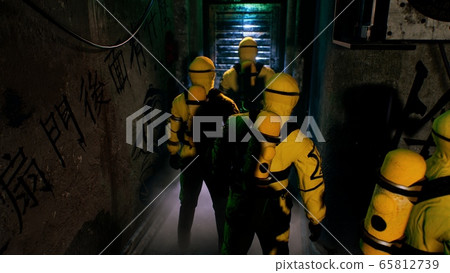 Medics in a suit of bacteriological protection came to the infected patient. Men in yellow protective suits and gas masks. 3D Rendering. Medics in a suit of bacteriological protection came to the infected patient. Men in yellow protective suits and gas masks. 3D Rendering. 65812739