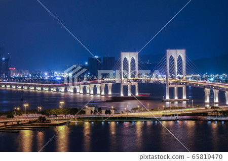 Bridge in Macau view at night 65819470