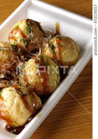 Takoyaki 65819857