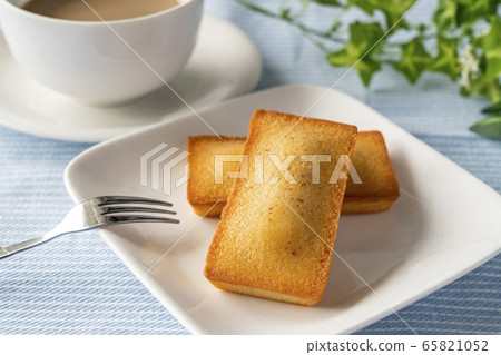 Financier Western confectionery latte Financier Western confectionery latte 65821052