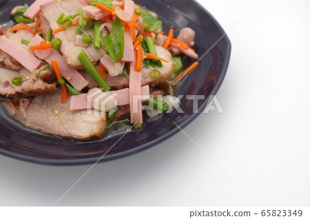 Spicy salad of roasted pork on white background , Spicy salad of roasted pork on white background , 65823349