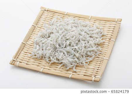 Shiratorishi dried 65824179
