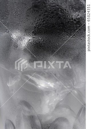 Shochu with water 65824351