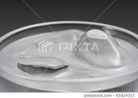 Shochu with water 65824353