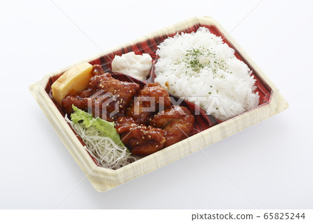 Fried chicken lunch Fried chicken lunch 65825244