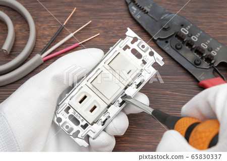 Electrical work image Combination work of switch and outlet 65830337