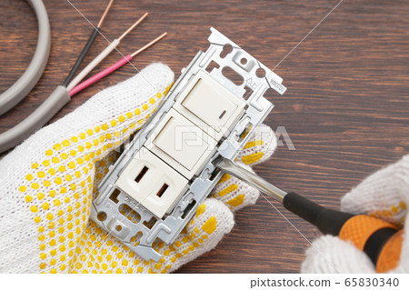 Electrical work Combination work of switch and outlet 65830340