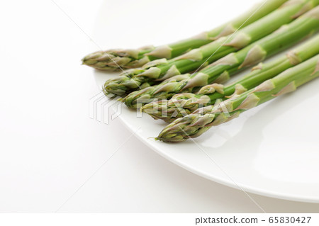Asparagus Asparagus 65830427