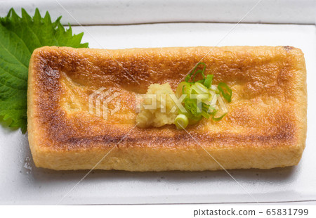 Fry fried fried tofu 65831799