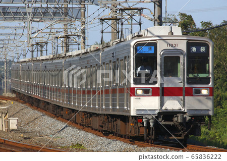 [TJ] Tobu Tojo Line 10030 Series Not Updated Car (Rapid: Ikebukuro ⇔ Ogawamachi) 65836222