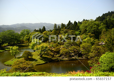 Shugakuin Imperial Villa Yuryuike-3 65837157