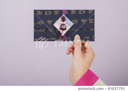 the Korean traditional wrapping cloth, refreshments and greeting card 102 the Korean traditional wrapping cloth, refreshments and greeting card 102 65837791