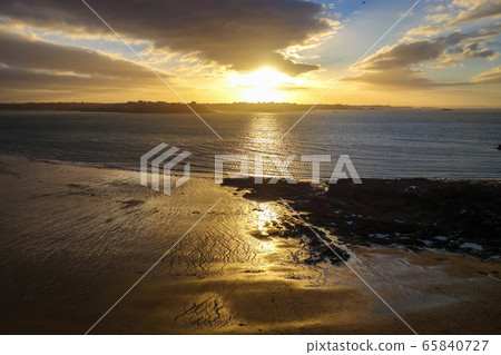 Saint-Malo natural seascape at sunset, brittany, Saint-Malo natural seascape at sunset, brittany, 65840727