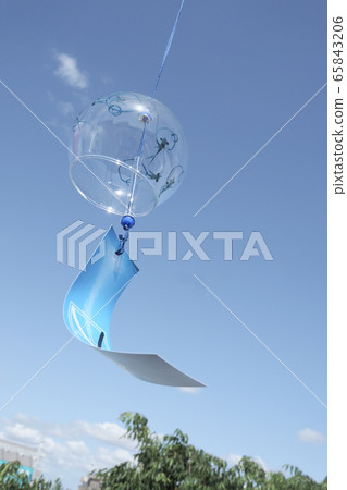 Blue sky and goldfish wind chimes Blue sky and goldfish wind chimes 65843206
