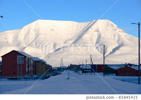 Arctic cityscape Arctic cityscape 65845415