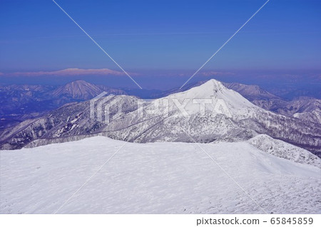 赤羽山的赤羽山和飯出山 赤羽山的赤羽山和飯出山 65845859
