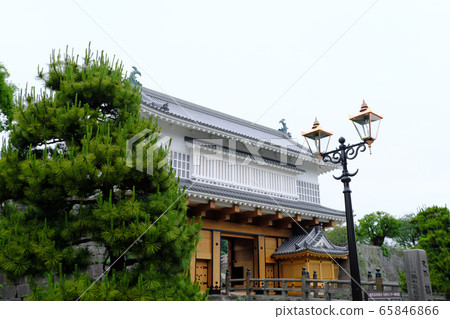 The Goro Gate of Kagoshima Castle seen from an angle The Goro Gate of Kagoshima Castle seen from an angle 65846866
