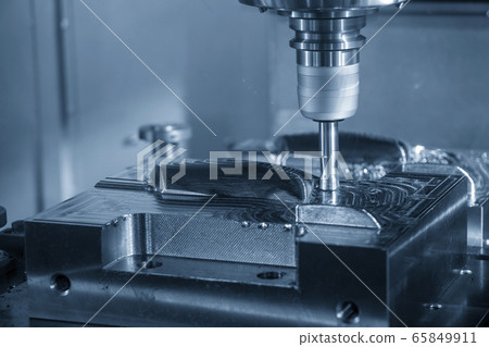 The CNC milling machine rough cutting. The CNC milling machine rough cutting. 65849911